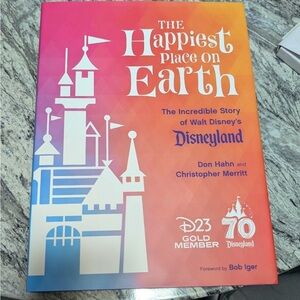 D23 Gold Member Exclusive Disneyland 70th Anniversary Book 2025